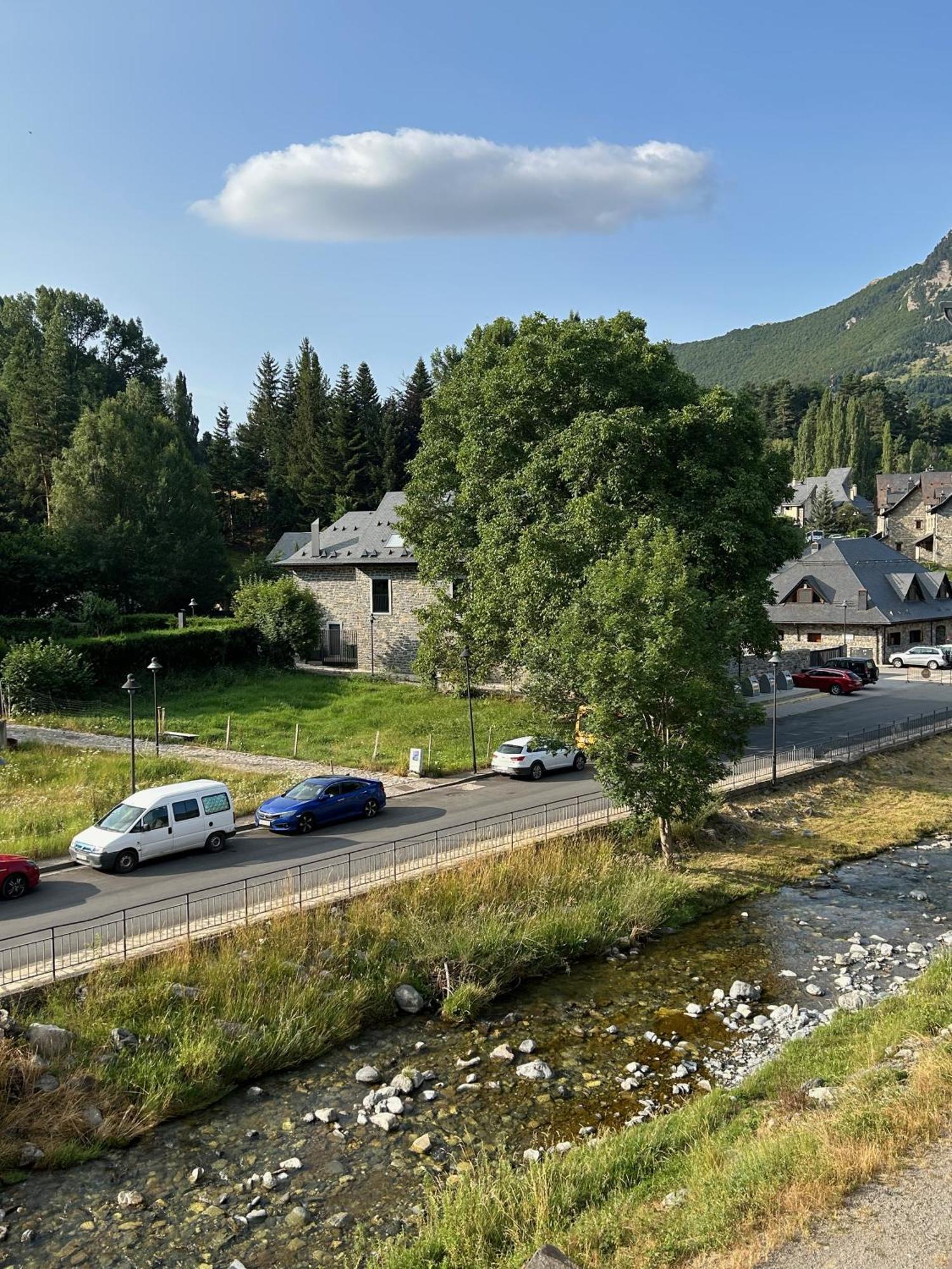 Sallent De Gallego - Formigal - Pirineos Sur Exteriér fotografie